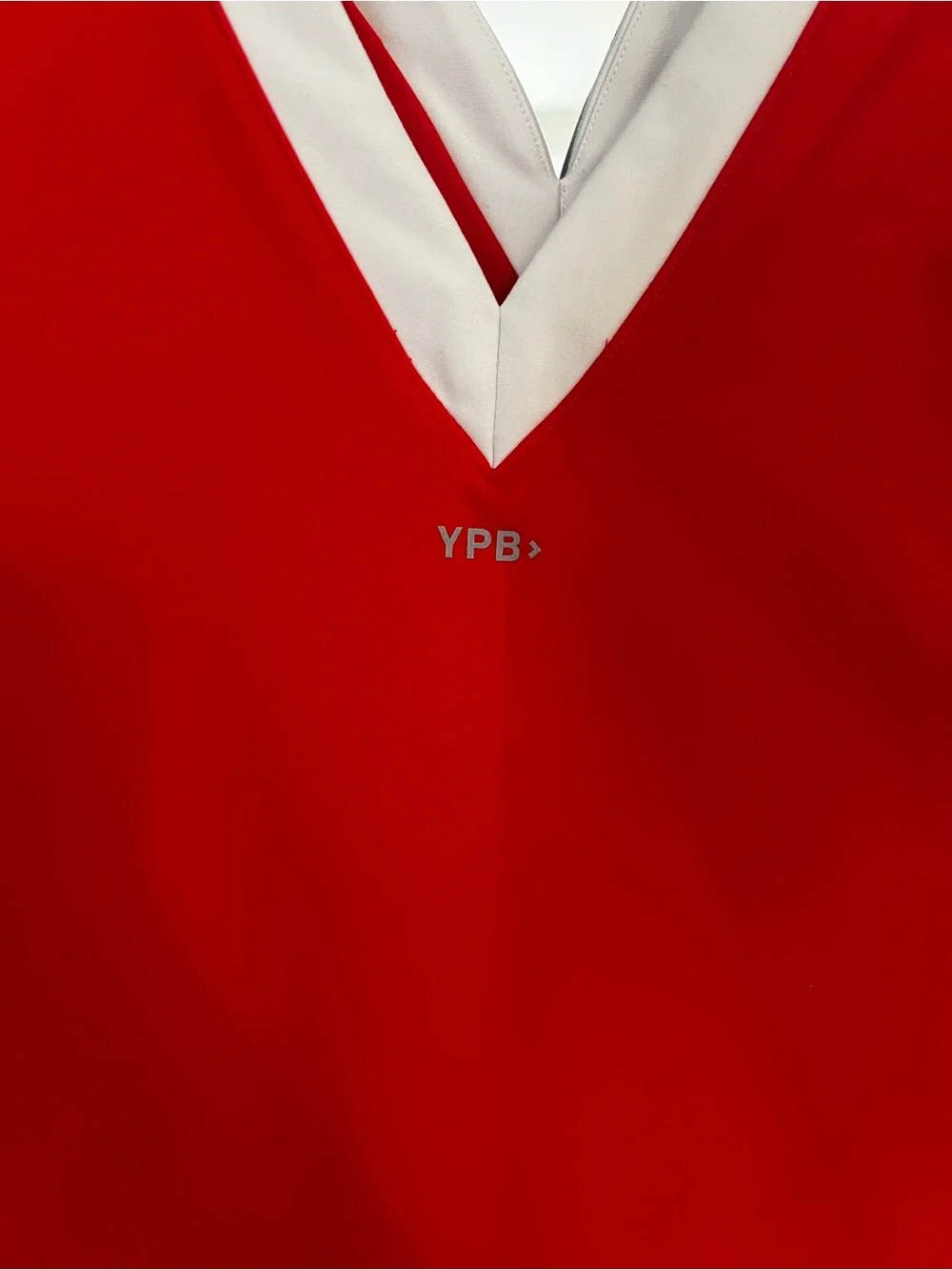 Abercrombie & Fitch Red and White V‑Neck Mini Dress